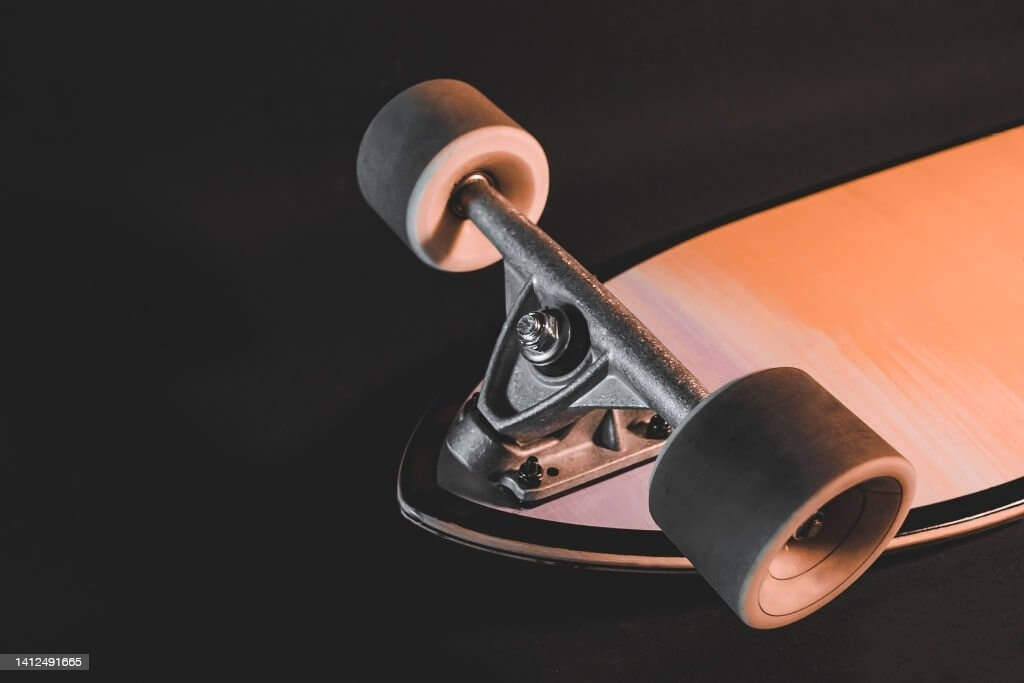 What's the difference between skateboard and longboard wheels