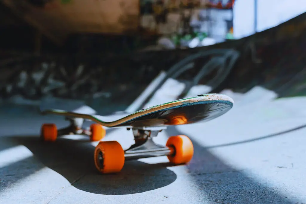 How to choose the right skateboard deck