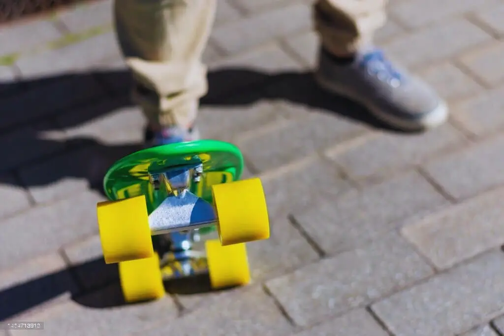How to choose a skateboard size for an experienced child