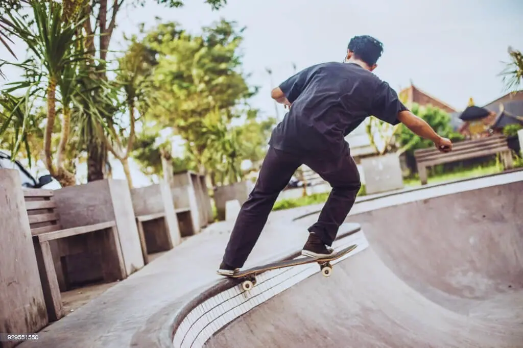 Does Skateboarding Help You lose Belly Fat?