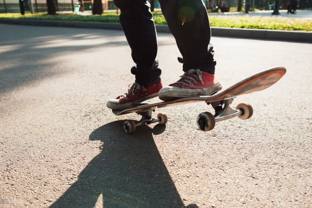 How to Loosen Wheels on Skateboard?