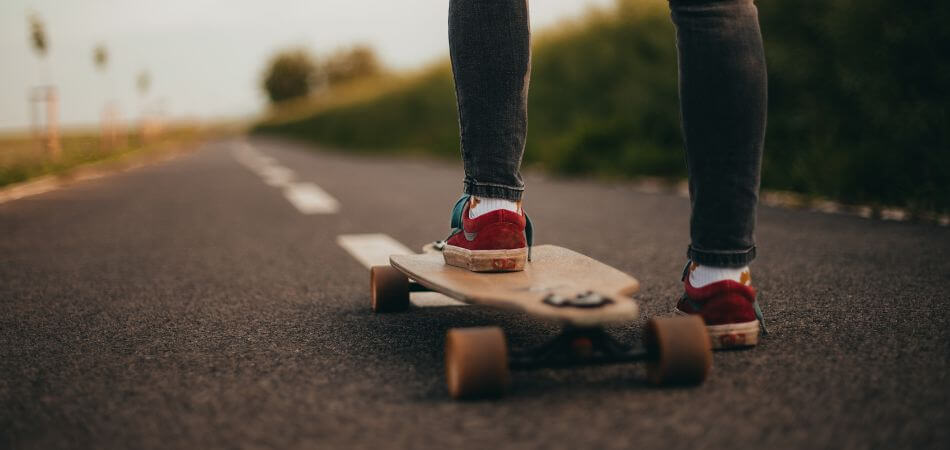can you put longboard wheels on a regular skateboard