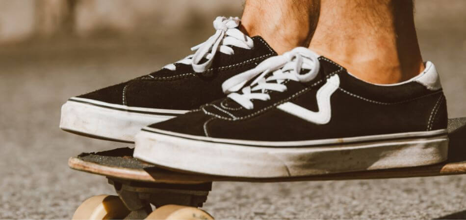 How to Lace Skateboard Shoes: Style and Function Tips