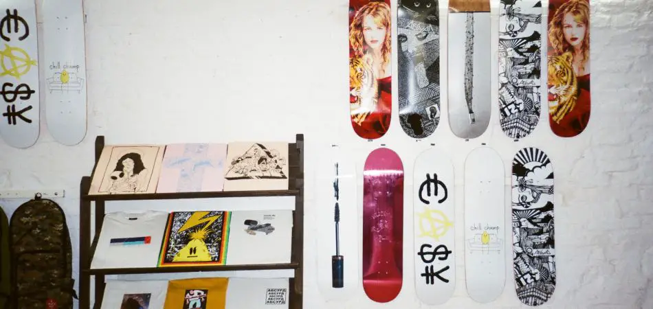 How to Hang a Skateboard Deck
