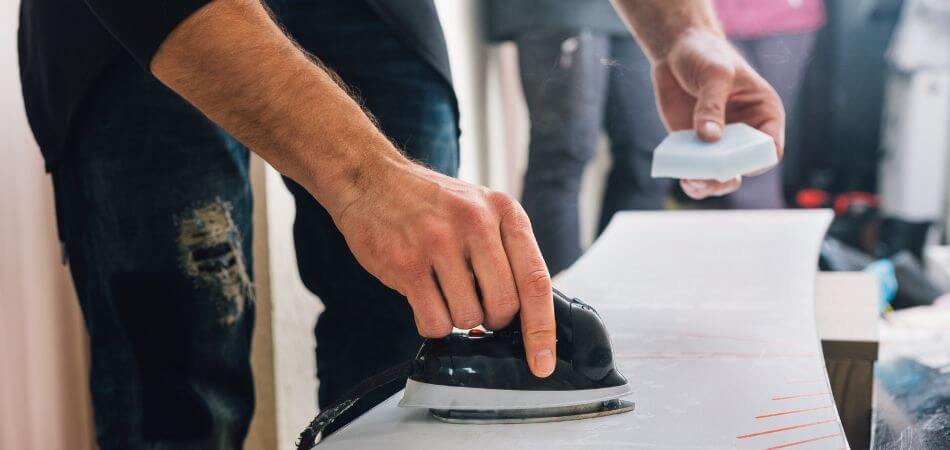 How to Wax a Snowboard