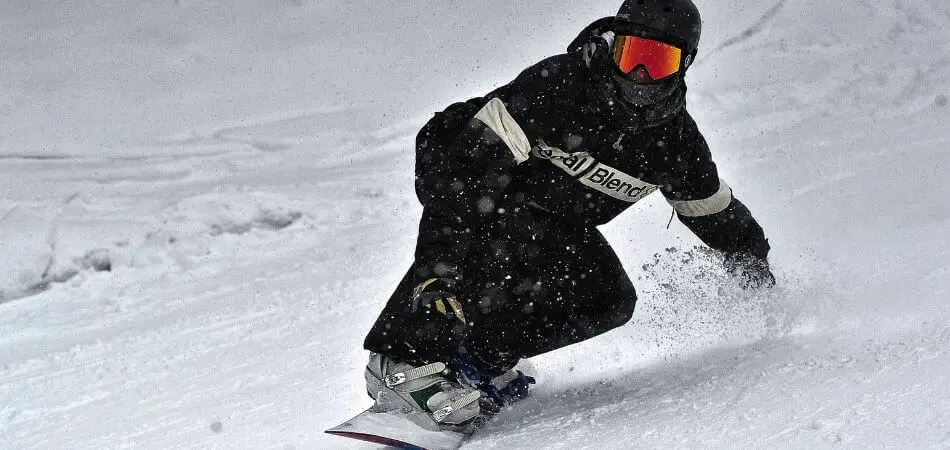 What Size Snowboard Should I Get: Expert Tips for Perfect Fit