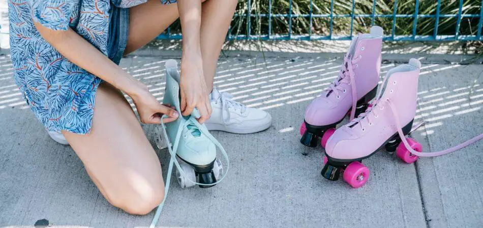 How to Lace Roller Skates