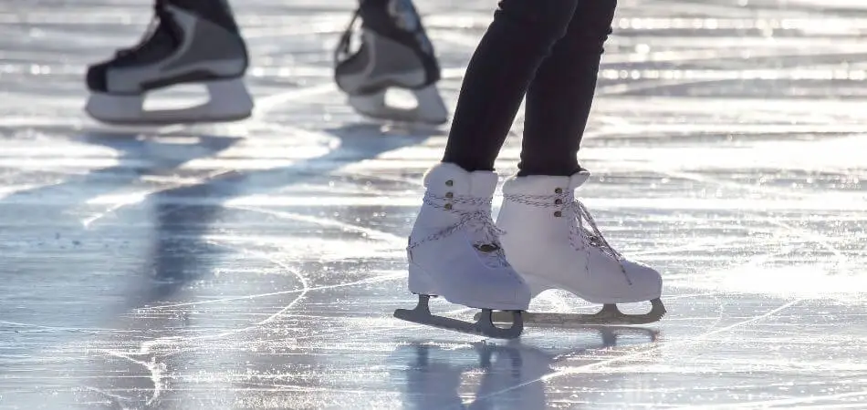 Roller Skates vs Ice Skates