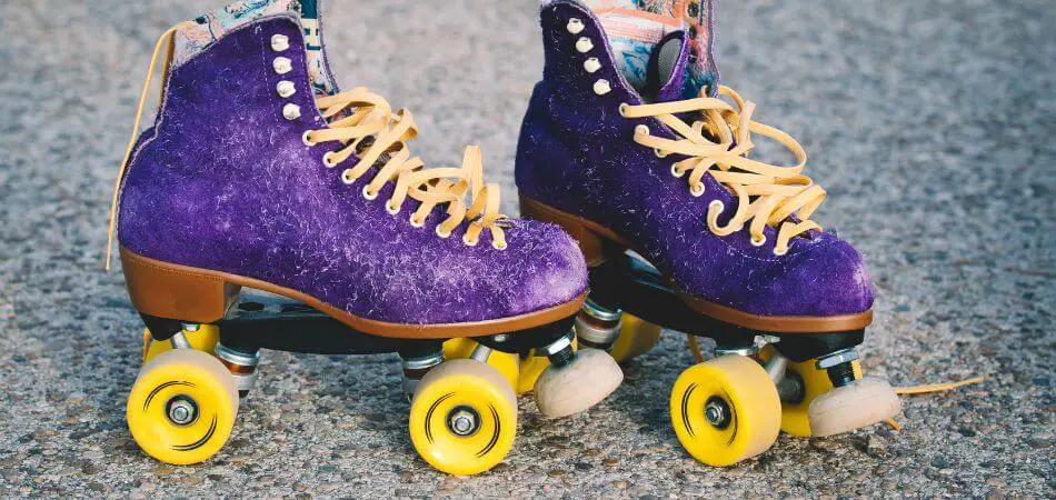 Roller Skates vs Roller Blades